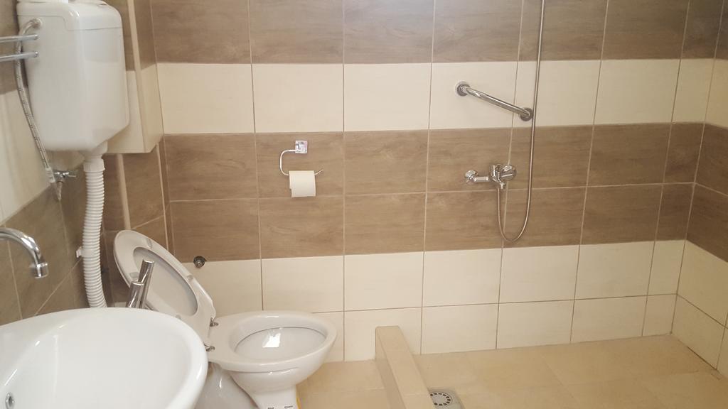 דוברה וודה Apartments Diva מראה חיצוני תמונה