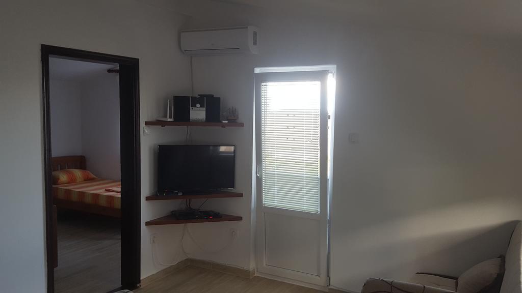 דוברה וודה Apartments Diva מראה חיצוני תמונה