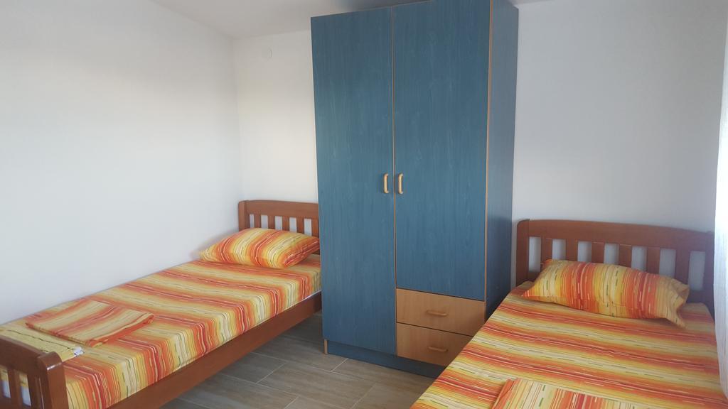 דוברה וודה Apartments Diva מראה חיצוני תמונה