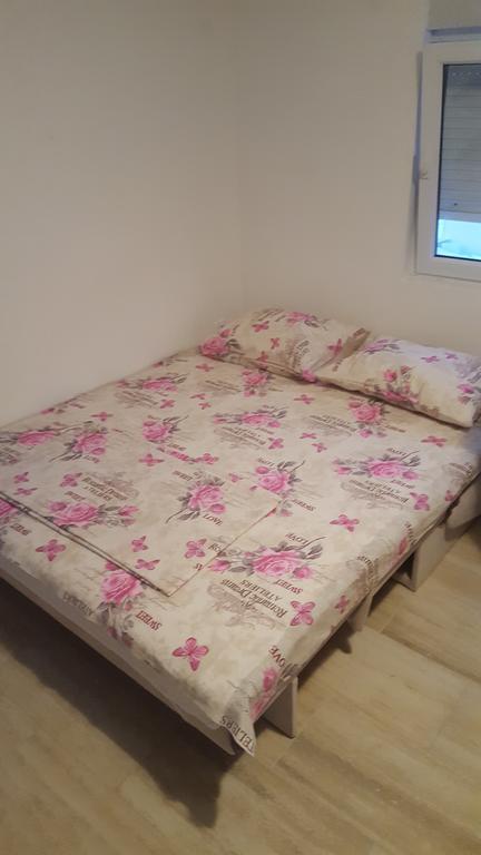 דוברה וודה Apartments Diva מראה חיצוני תמונה